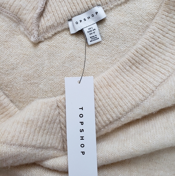 NEW Topshop V-Neck Fuzzy Oatmeal Sweater - Picture 8 of 10